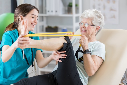 Photo of Molly with Physical Trainer at Fellowship Square Tucson