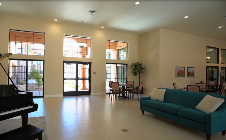 Lobby Courtyard View (1)